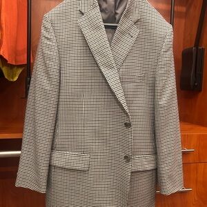 Gray and White Checkered Sport Coat with Notch Lapel